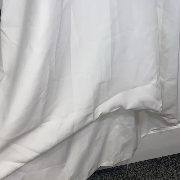 NEW WITH TAGS GORGEOUS WEDDING BRIDAL GOWN SIZE L - Picture 6 of 9